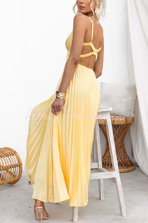 Pleated, sleeveless midi dress for women for spring events