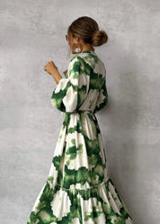 Women's maxi dress with V-neck and waistband