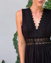 Women's Midi Dress with V-Neck and Lace Trim