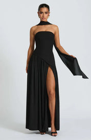 Women's strapless maxi dress with scarf and long skirt