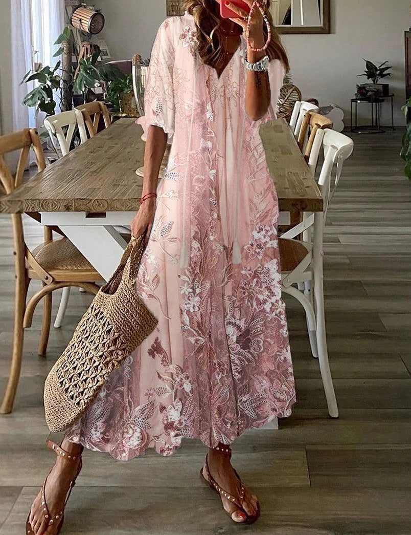 Damenkleid__mit__V-Ausschnitt__und__Floral-Print__in__Spitzen-Optik.jpg