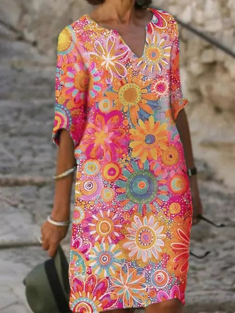 Women's dress with V-neck and short sleeves