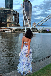 Maxi dress for women with straps, tiered skirt and pleated top