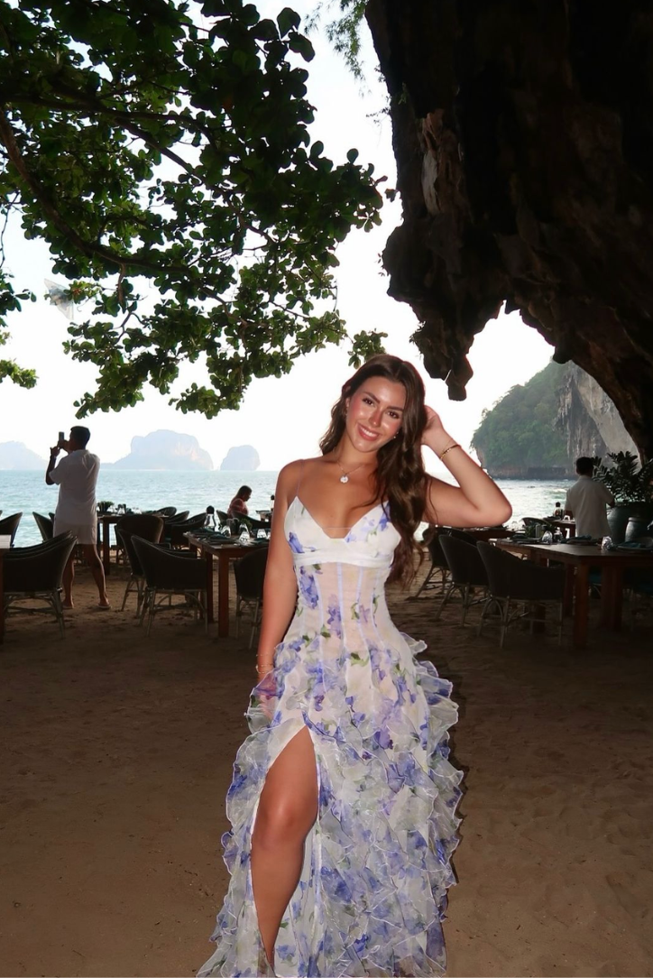 Maxi dress for women with straps, tiered skirt and pleated top