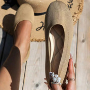 Flache Damen Slipper mit rutschfester Sohle und runder Zehe