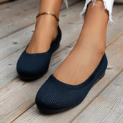 Flache Damen Slipper mit rutschfester Sohle und runder Zehe
