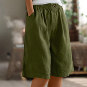 Women's Casual Shorts with Waistband and Side Pockets