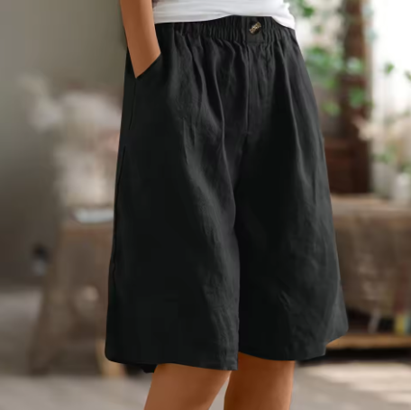 Women's Casual Shorts with Waistband and Side Pockets