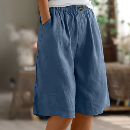 Women's Casual Shorts with Waistband and Side Pockets