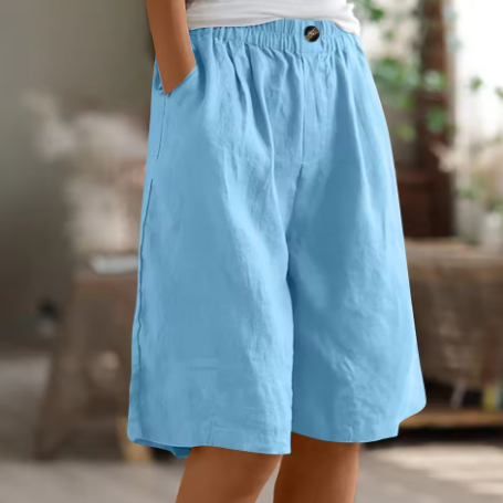 Women's Casual Shorts with Waistband and Side Pockets