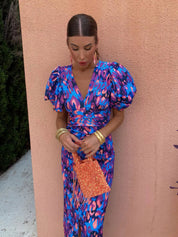Women's Midi Dress with V-Neck and Short Puff Sleeves