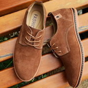 Herren-Oxford-Schuhe mit Schnürverschluss und genähten Details