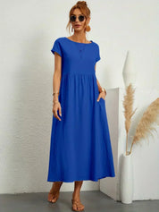 Women's Dress with Round Neck and Side Pockets