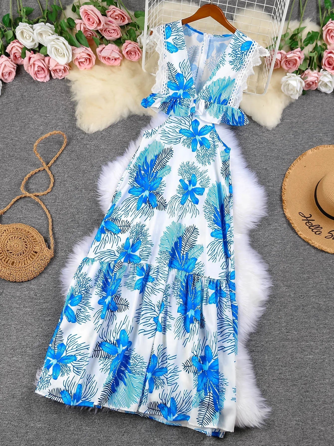 Ärmelloses Maxikleid für Damen aus floraler Spitze mit gestuftem Rock