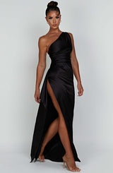 Satin maxi dress for women with one strap and high leg slit