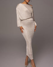 Women's maxi dress in knit with long sleeves and off-the-shoulder neckline