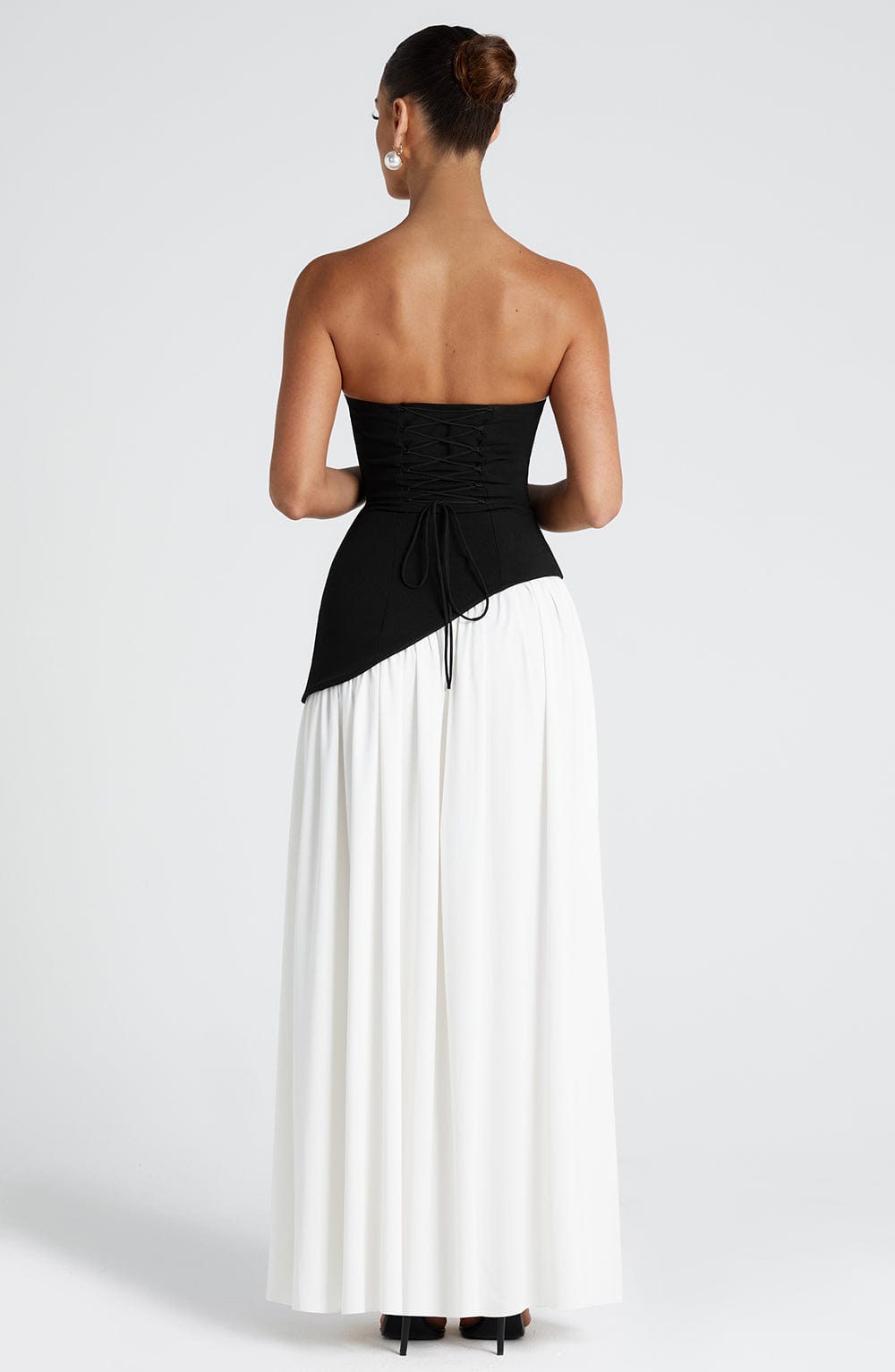 Strapless evening dress for women with a high side slit